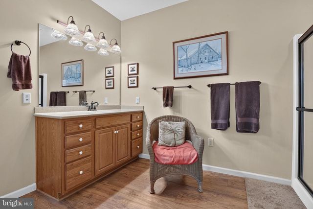 804 SHORE LANDING DR, Lebanon, PA 17046