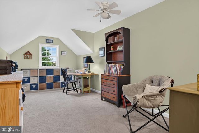 804 SHORE LANDING DR, Lebanon, PA 17046