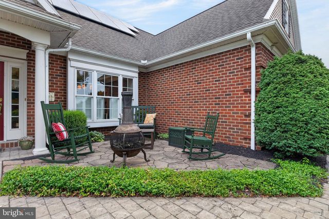 804 SHORE LANDING DR, Lebanon, PA 17046