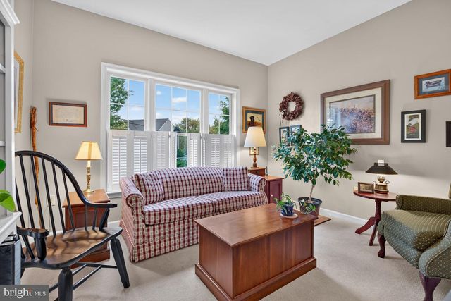 804 SHORE LANDING DR, Lebanon, PA 17046