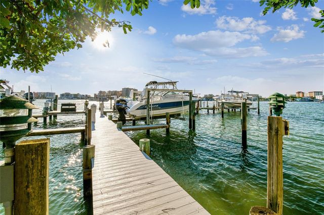 644 ISLAND WAY 405, Clearwater, FL 33767