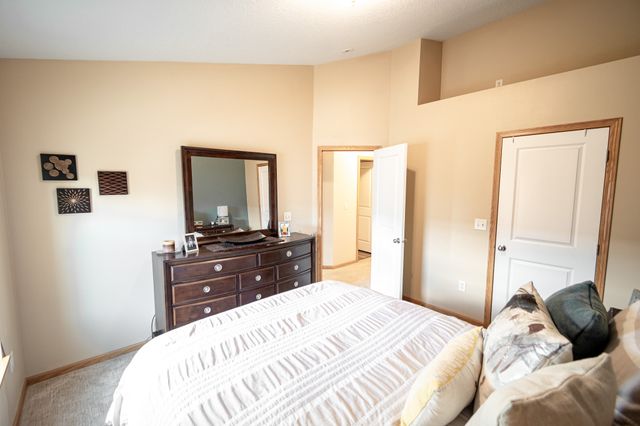 324 NE Sandalwood None, Waukee, IA 50263