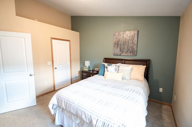 324 NE Sandalwood None, Waukee, IA 50263