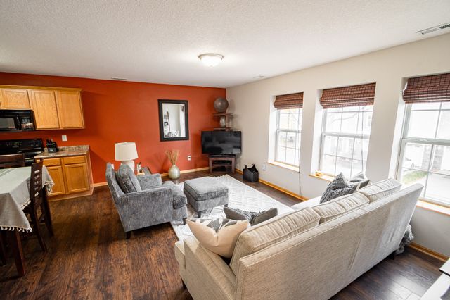 324 NE Sandalwood None, Waukee, IA 50263