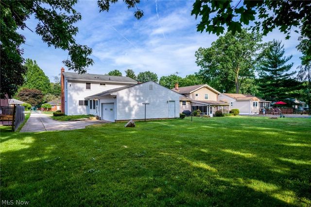 3112 Englewood Drive, Silver Lake, OH 44224