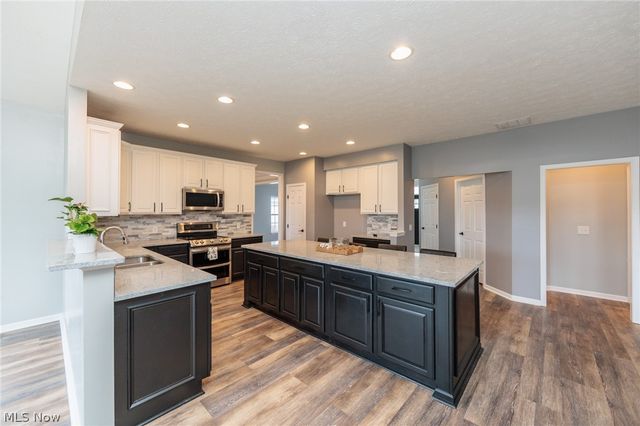 3330 Stillwater Drive, Medina, OH 44256