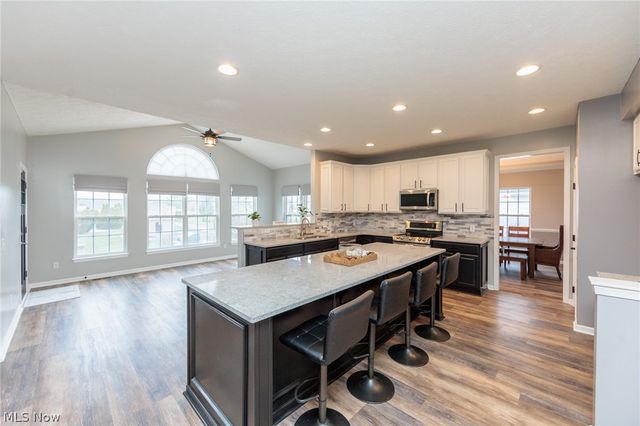 3330 Stillwater Drive, Medina, OH 44256