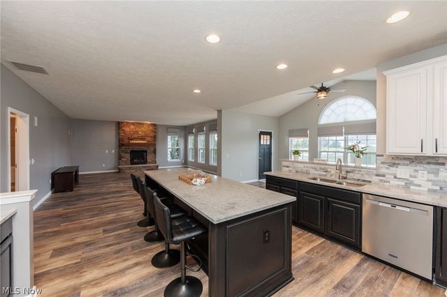 3330 Stillwater Drive, Medina, OH 44256