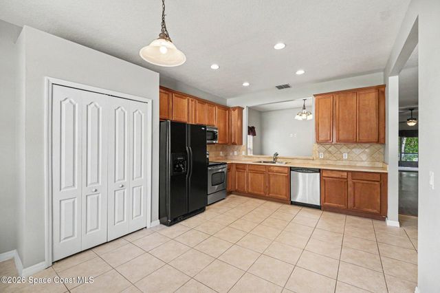 4076 Fitzroy Reef Drive, Mims, FL 32754