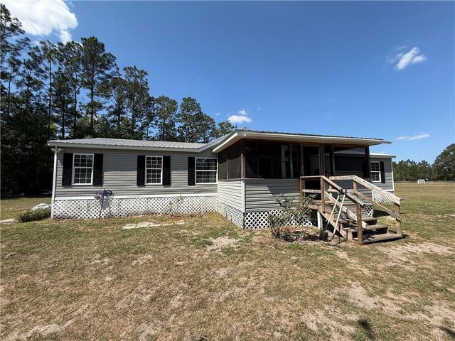 6910 Greenfield Road, Blackshear, GA 31516