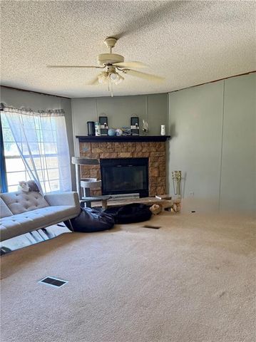 6910 Greenfield Road, Blackshear, GA 31516