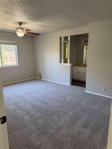 606 Brookhollow DR, Pflugerville, TX 78660