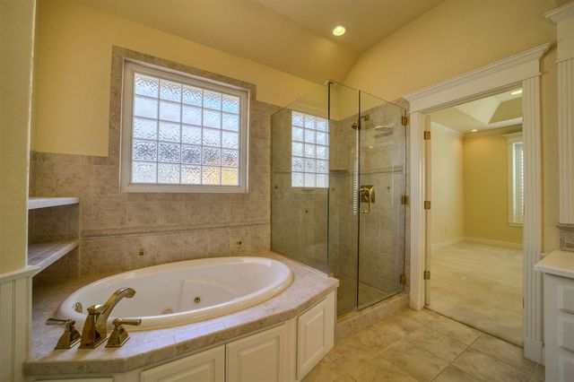 1617 NE 35th St, Lawton, OK 73507