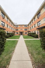 1658 W Pratt Boulevard 1N, Chicago, IL 60626