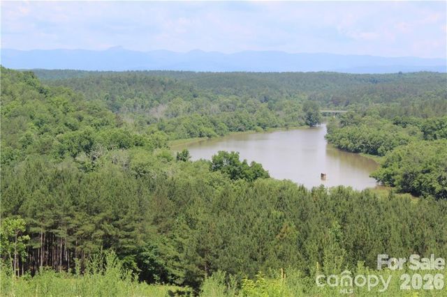 218 Table Rock Trace NW 166, Morganton, NC 28655