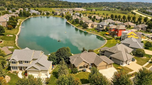 4010 Autumn Lake Court SW, Rochester, MN 55902