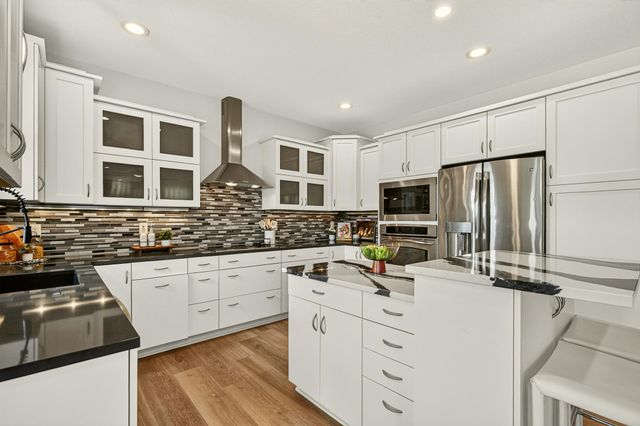 4010 Autumn Lake Court SW, Rochester, MN 55902