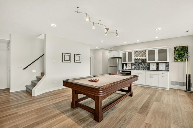 4010 Autumn Lake Court SW, Rochester, MN 55902