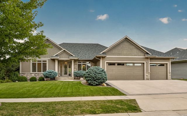 4010 Autumn Lake Court SW, Rochester, MN 55902