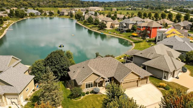 4010 Autumn Lake Court SW, Rochester, MN 55902
