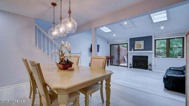 57 Chestnut Way, Manalapan, NJ 07726