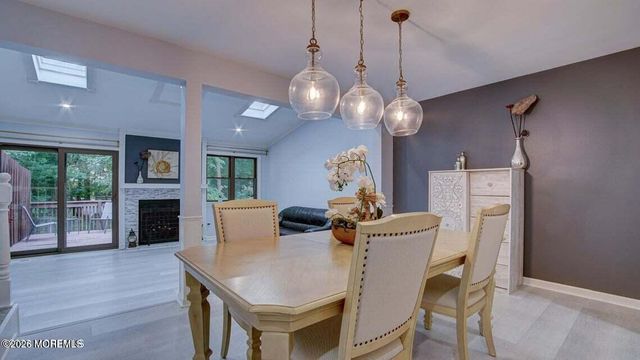 57 Chestnut Way, Manalapan, NJ 07726