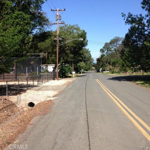 6867 Rosemont Drive, Lucerne, CA 95458