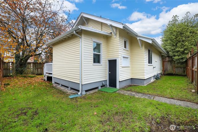 3807 S 34th Street, Tacoma, WA 98409