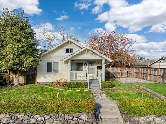 3807 S 34th Street, Tacoma, WA 98409