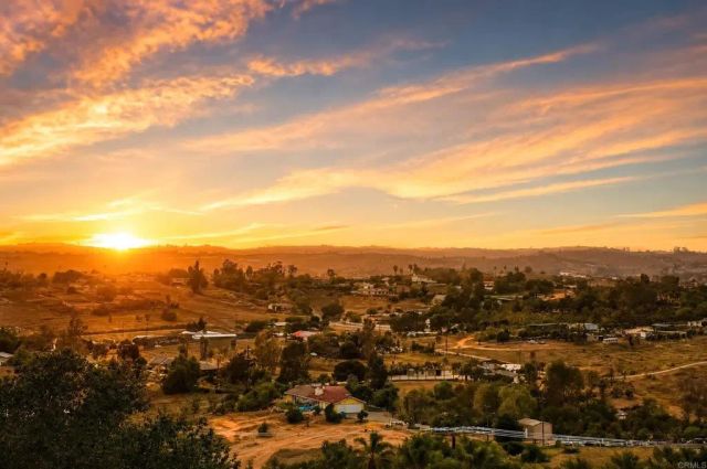 30603 Roadrunner Ridge, Valley Center, CA 92082