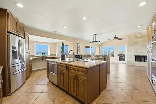 30603 Roadrunner Ridge, Valley Center, CA 92082