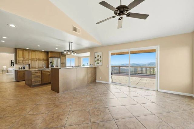 30603 Roadrunner Ridge, Valley Center, CA 92082