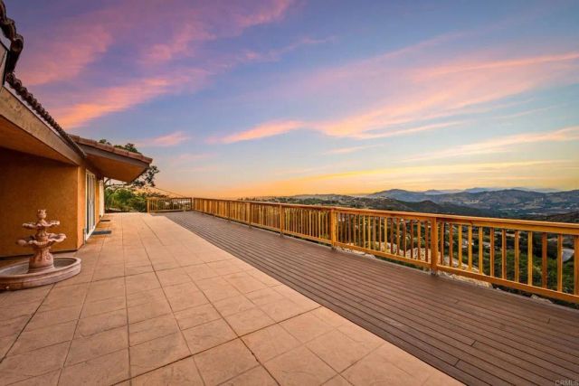 30603 Roadrunner Ridge, Valley Center, CA 92082