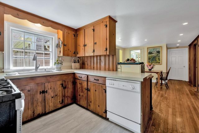 988 Crowells Bog Road, Brewster, MA 02631