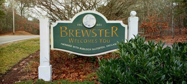 988 Crowells Bog Road, Brewster, MA 02631