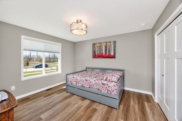 425 SE Esker Ridge Drive, Waukee, IA 50263