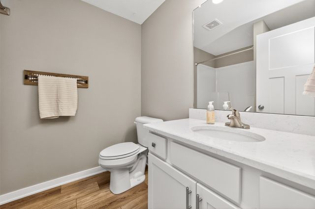 425 SE Esker Ridge Drive, Waukee, IA 50263