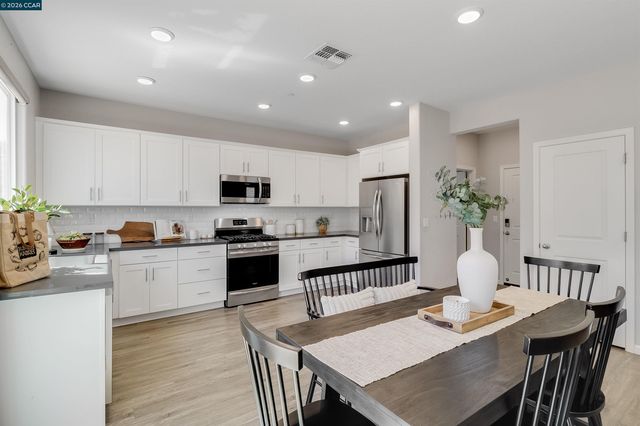 136 Davisco Dr, Oakley, CA 94561