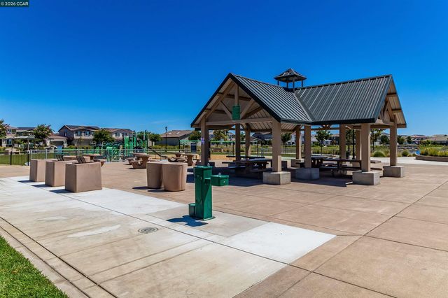 136 Davisco Dr, Oakley, CA 94561