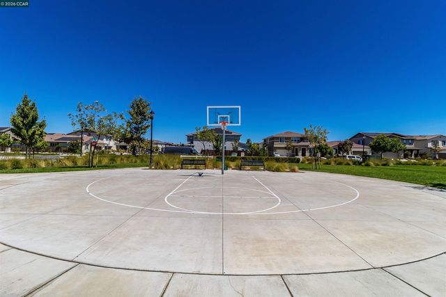 136 Davisco Dr, Oakley, CA 94561