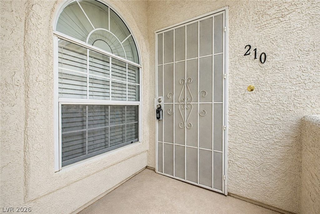 1800 Edmond Street 210, Las Vegas, NV 89146 — photo 3