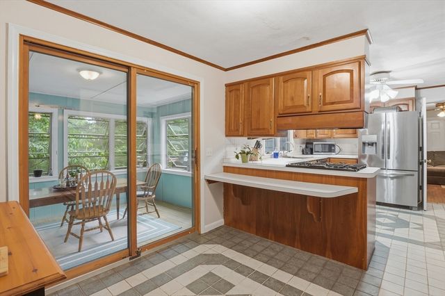 160 Twinbrooke Drive, Holden, MA 01520