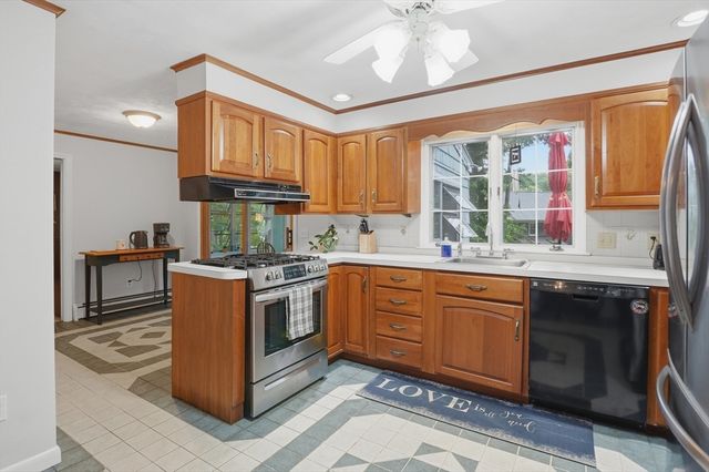160 Twinbrooke Drive, Holden, MA 01520