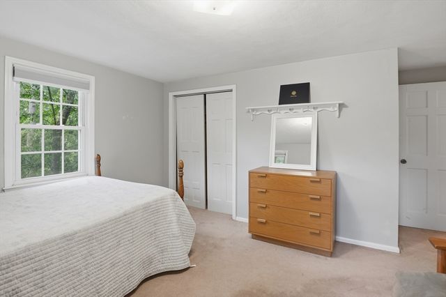 160 Twinbrooke Drive, Holden, MA 01520