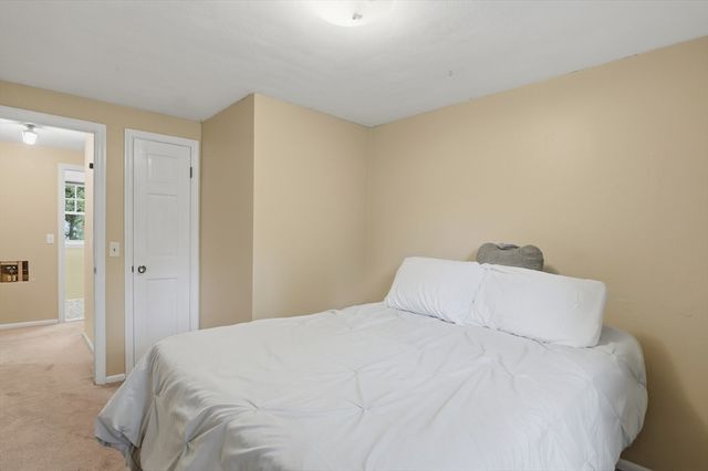 160 Twinbrooke Drive, Holden, MA 01520