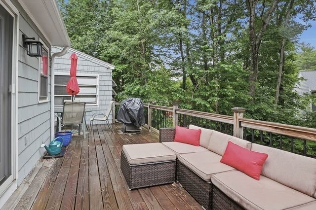 160 Twinbrooke Drive, Holden, MA 01520