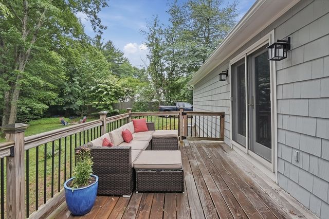 160 Twinbrooke Drive, Holden, MA 01520