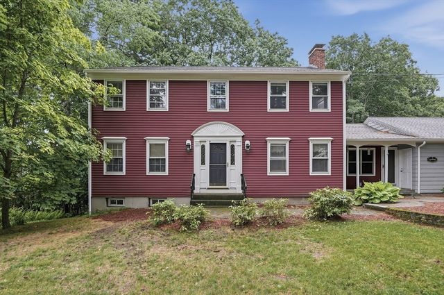 160 Twinbrooke Drive, Holden, MA 01520