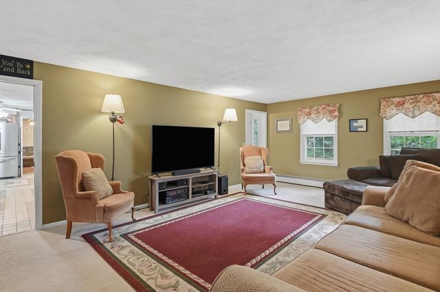 160 Twinbrooke Drive, Holden, MA 01520