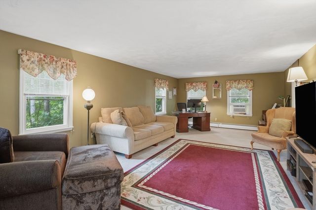 160 Twinbrooke Drive, Holden, MA 01520